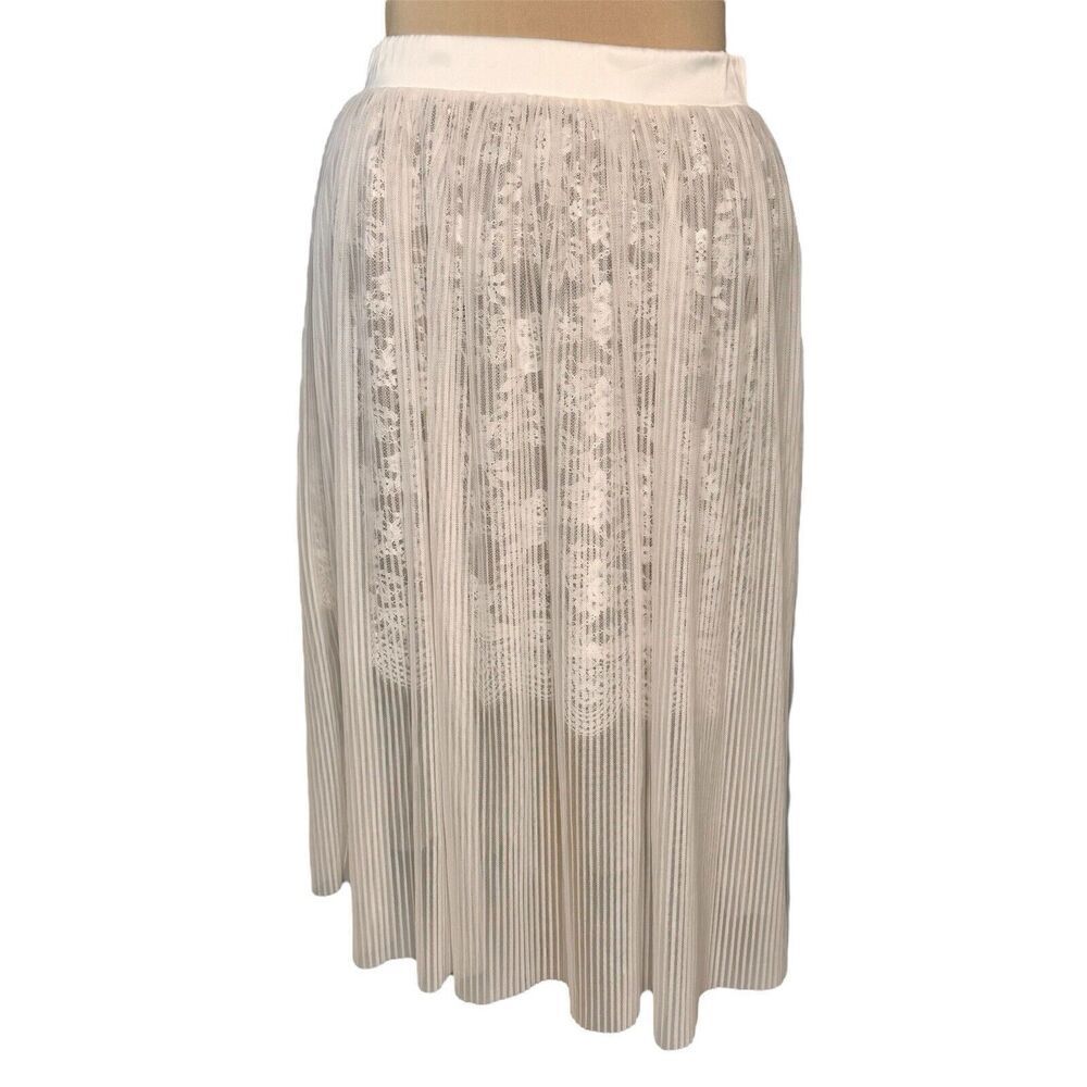 Victoria's Secret Sz L NWT Tulle & Floral Lace Skirt Lingerie BLUSH Pink Cream